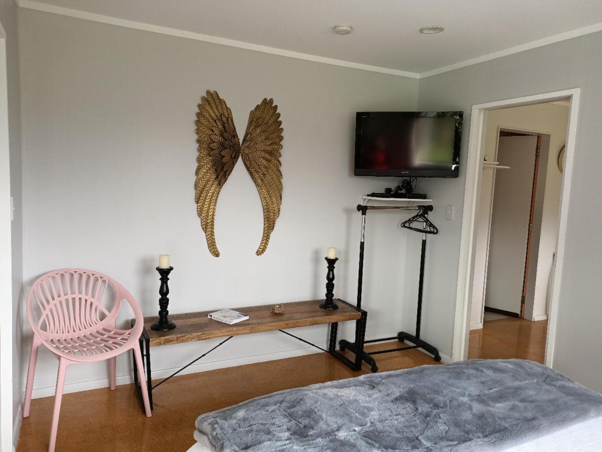 Chateau Le Cross Apartment Мартинбъро Екстериор снимка